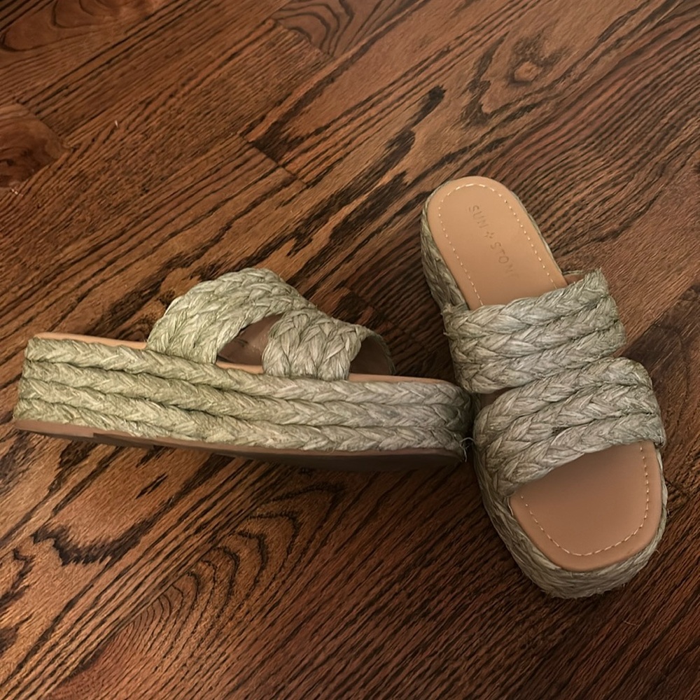 Sun stone platform sandals